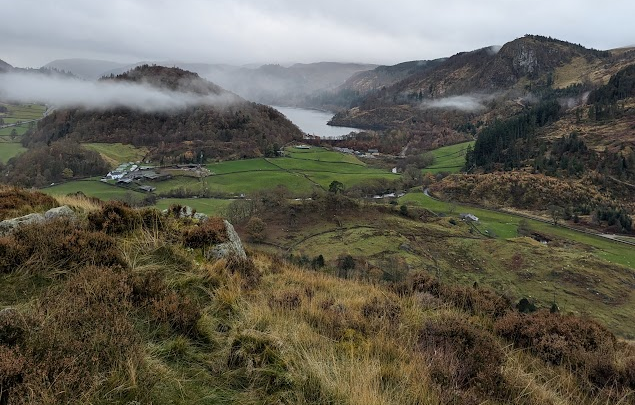 View along from the ridge of Wren Crag overlooking Thirlmere