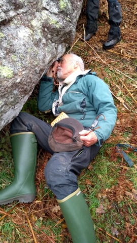 Peter found orangey Gyrographa gyrocarpa under the boulder